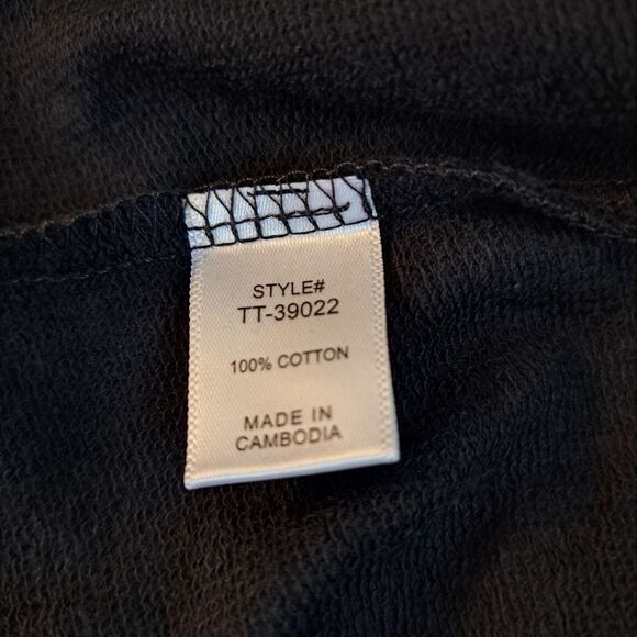 Zenana Star Applique Sequin Colorful Frayed Hemlines Short Sleeve Top NWOT  XL - Picture 11 of 13